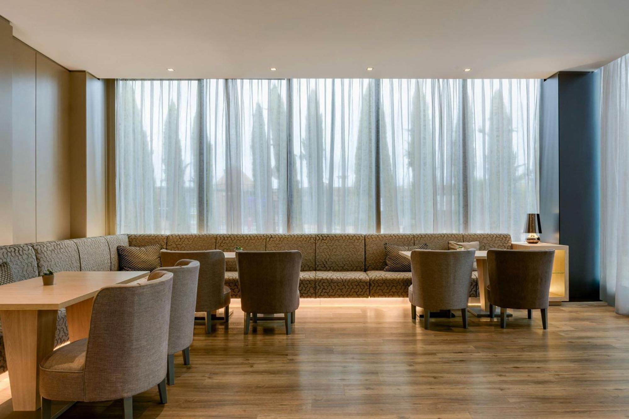Ac Hotel La Finca By Marriott Pozuelo de Alarcón Dış mekan fotoğraf