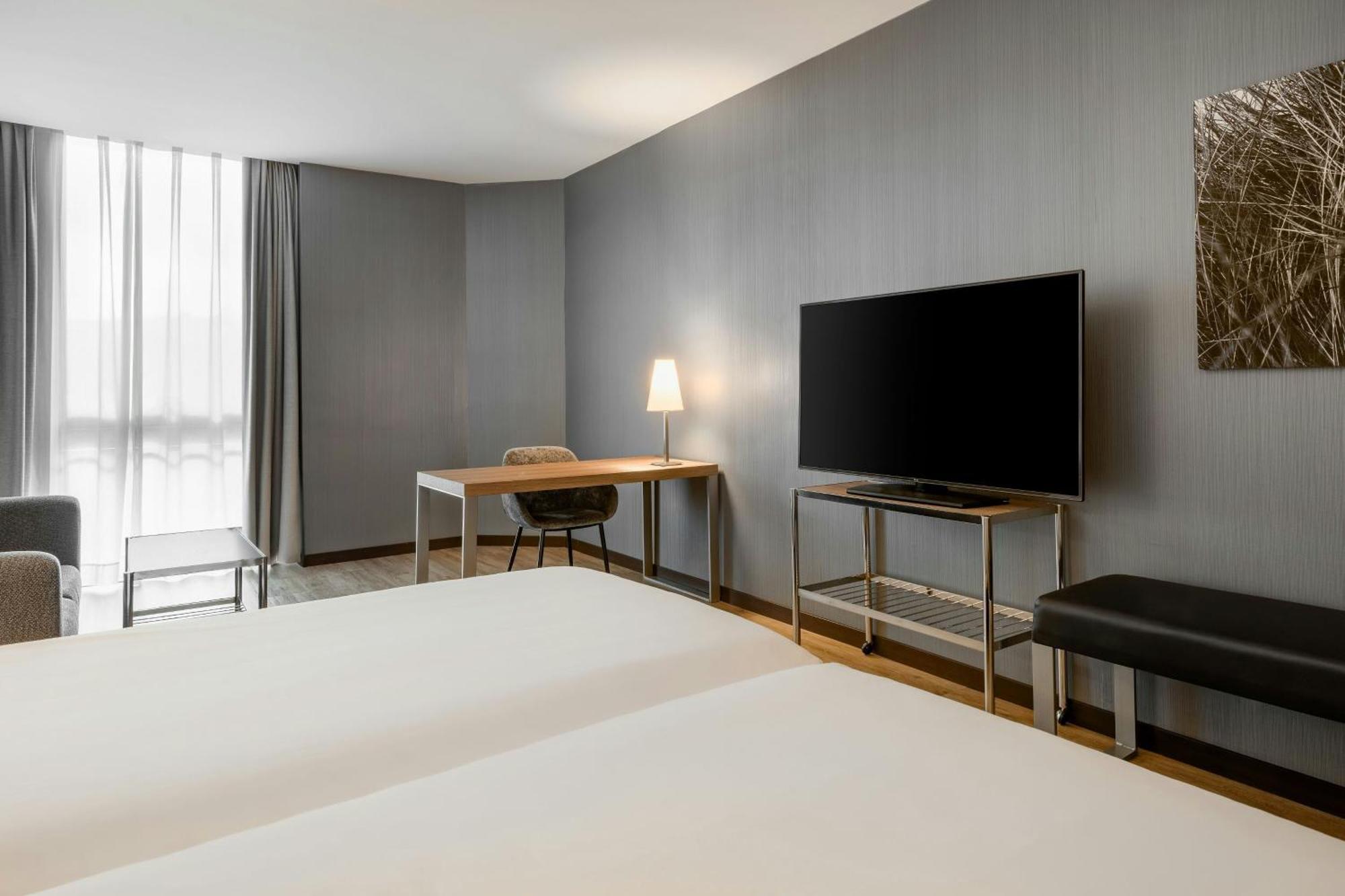 Ac Hotel La Finca By Marriott Pozuelo de Alarcón Dış mekan fotoğraf