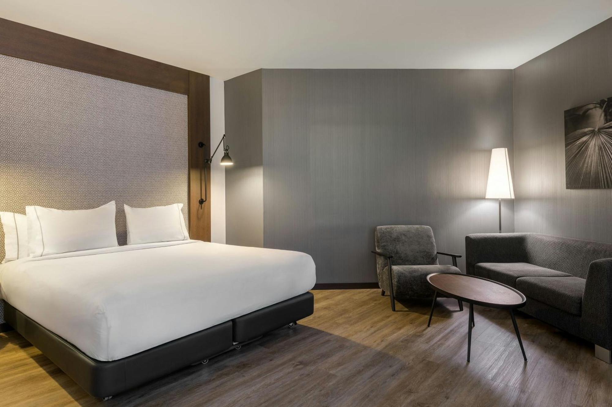 Ac Hotel La Finca By Marriott Pozuelo de Alarcón Dış mekan fotoğraf