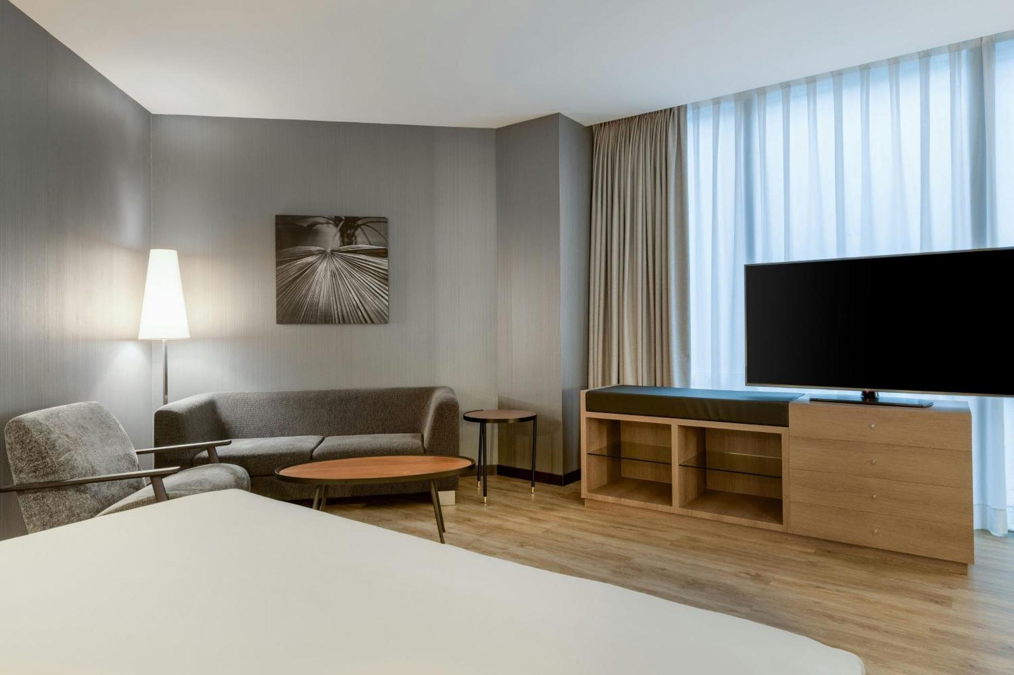 Ac Hotel La Finca By Marriott Pozuelo de Alarcón Dış mekan fotoğraf